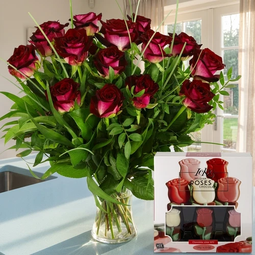 Boeket rode rozen + rozen chocolade